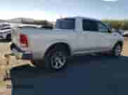 2015 Ram 1500 Laramie z VIN 1C6RR7NT4FS631718, wystawiony jako Copart lot #68492844 z przebiegiem 147 034 mil mil oraz Czysty tytuł • Clean title. Historia ofert i sprzedaży dostępna na DreamBid. Obrazek 3.