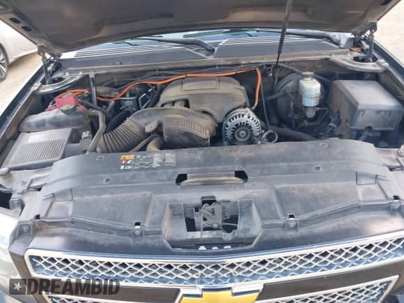 2014 Chevrolet Tahoe LS with VIN 1GNSCAE00ER122849, listed as a IAAI auction lot 42939558 with 186,637 mi miles and . Bid and sale history available at DreamBid. Image 10.