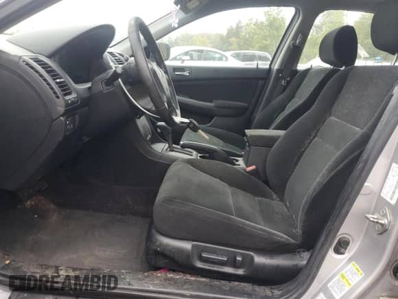 2007 Honda Accord LX with VIN 1HGCM66367A801074, listed as a Copart auction lot 81266335 with 137,325 mi miles and Clean title. Bid and sale history available at DreamBid. Image 7.