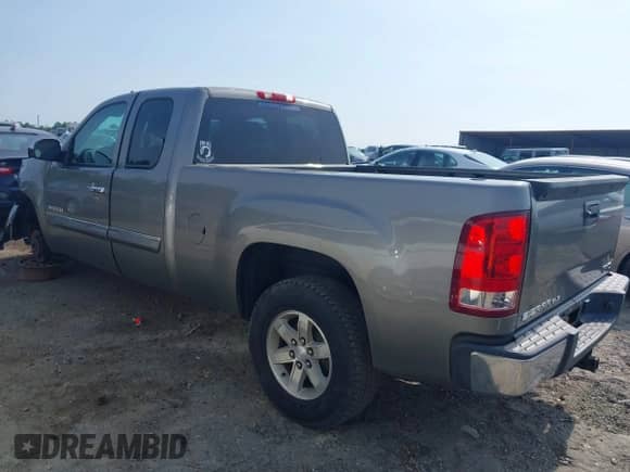 2013 GMC Sierra 1500 SLE z VIN 1GTR1VE07DZ314689, wystawiony jako IAAI lot #42290300 z przebiegiem 193 997 mil mil oraz . Historia ofert i sprzedaży dostępna na DreamBid. Obrazek 3.