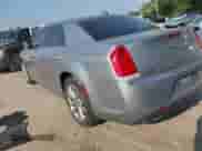 2016 Chrysler 300 C с VIN 2C3CCAKG4GH282755, выставлен на аукционе IAAI как лот 42842699 с пробегом 149 913 миль миль и . История ставок и продаж доступна на DreamBid. Изображение 3.