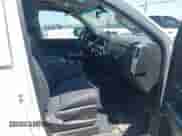 2019 Chevrolet Silverado 1500 LT z VIN 2GCVKPEC2K1205418, wystawiony jako IAAI lot #42912846 z przebiegiem 109 062 mil mil oraz . Historia ofert i sprzedaży dostępna na DreamBid. Obrazek 5.