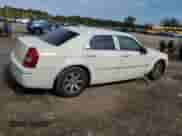 2008 Chrysler 300 Touring с VIN 2C3LA53G88H139160, выставлен на аукционе Copart как лот 86878475 с пробегом 171 122 миль миль и Списание • Salvage title. История ставок и продаж доступна на DreamBid. Изображение 3.