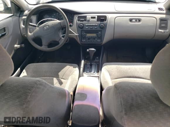 2001 Honda Accord VP с VIN 1HGCF86651A084206, выставлен на аукционе Copart как лот 56492445 с пробегом 256 229 миль миль и Списание • Salvage title. История ставок и продаж доступна на DreamBid. Изображение 8.