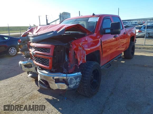 2014 Chevrolet Silverado 1500 LT z VIN 3GCUKREC2EG479477, wystawiony jako IAAI lot #41867034 z przebiegiem 159 893 mil mil oraz . Historia ofert i sprzedaży dostępna na DreamBid. Obrazek 18.