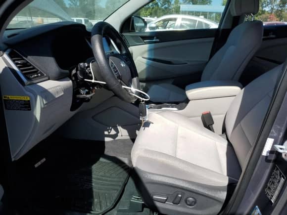 2018 Hyundai Tucson SEL Plus с VIN KM8J33A47JU728631, выставлен на аукционе Copart как лот 70786945 с пробегом 92 511 миль миль и Списание • Salvage title. История ставок и продаж доступна на DreamBid. Изображение 7.