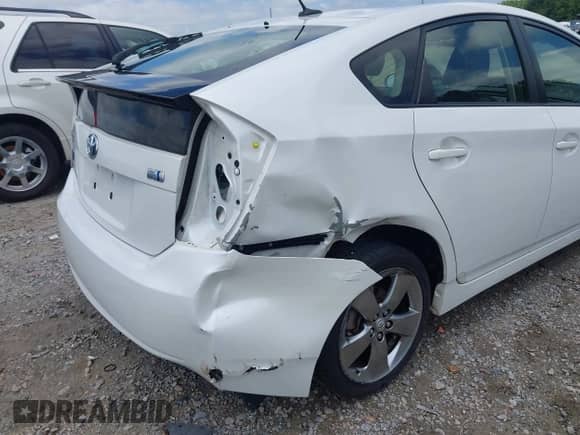 2013 Toyota Prius One с VIN JTDKN3DU4D5603745, выставлен на аукционе IAAI как лот 42710052 с пробегом 79 005 миль миль и . История ставок и продаж доступна на DreamBid. Изображение 6.