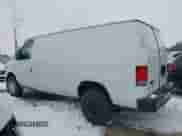 2014 Ford Econoline Cargo Super Duty Commercial z VIN 1FTSE3EL5EDA27709, wystawiony jako IAAI lot #41215241 z przebiegiem 214 536 mil mil oraz . Historia ofert i sprzedaży dostępna na DreamBid. Obrazek 14.