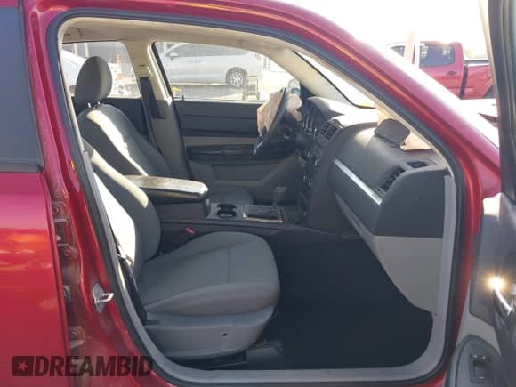 2008 Dodge Charger with VIN 2B3KA43R08H185862, listed as a IAAI auction lot 43355249 with 117,863 mi miles and . Bid and sale history available at DreamBid. Image 5.