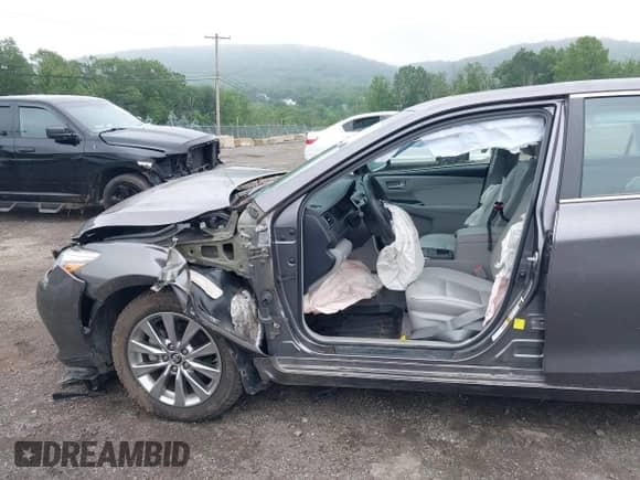 2017 Toyota Camry Hybrid LE с VIN 4T1BD1FKXHU226638, выставлен на аукционе IAAI как лот 42512243 с пробегом 31 175 миль миль и . История ставок и продаж доступна на DreamBid. Изображение 17.