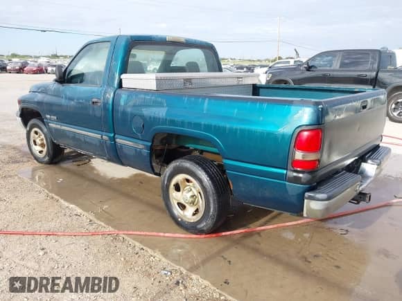 1999 Dodge 1500 с VIN 1B7HC16X1XS138553, выставлен на аукционе IAAI как лот 42468283 с пробегом Не указан миль и . История ставок и продаж доступна на DreamBid. Изображение 3.