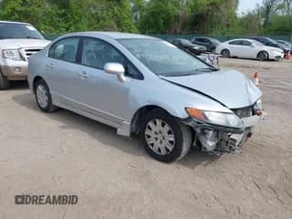 2010 Honda Civic с VIN 19XFA1E37AE011120, выставлен на аукционе IAAI как лот 42123347 с пробегом 61 881 миль миль и . История ставок и продаж доступна на DreamBid. Изображение 1.