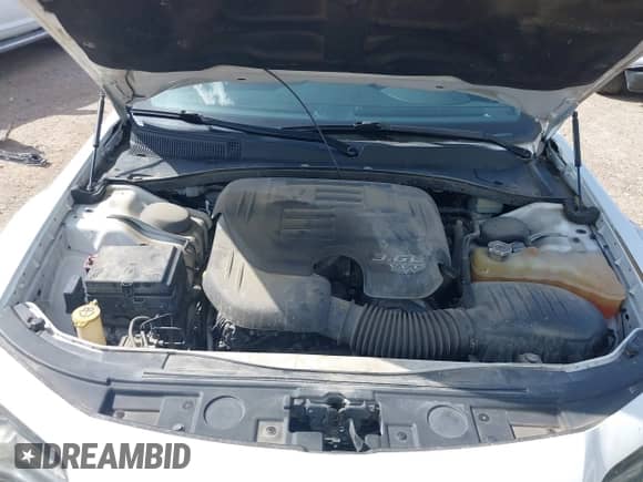 2014 Chrysler 300 S с VIN 2C3CCABG1EH182772, выставлен на аукционе IAAI как лот 42485962 с пробегом 207 646 миль миль и . История ставок и продаж доступна на DreamBid. Изображение 10.