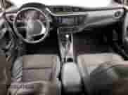 2019 Toyota Corolla L с VIN 2T1BURHE6KC185102, выставлен на аукционе Copart как лот 85932295 с пробегом 94 076 миль миль и Списание • Salvage title. История ставок и продаж доступна на DreamBid. Изображение 8.