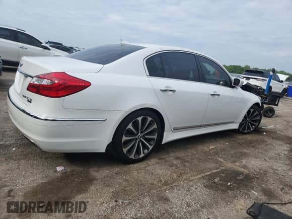 2013 Hyundai Genesis R-Spec z VIN KMHGC4DH4DU234116, wystawiony jako Copart lot #59515975 z przebiegiem 92 647 mil mil oraz Szkoda całkowita • Salvage title. Historia ofert i sprzedaży dostępna na DreamBid. Obrazek 3.