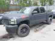 2011 Chevrolet Silverado 1500 LS z VIN 3GCPKREA3BG268473, wystawiony jako IAAI lot #42248752 z przebiegiem 202 057 mil mil oraz . Historia ofert i sprzedaży dostępna na DreamBid. Obrazek 2.