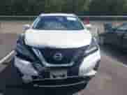 2021 Nissan Murano SL z VIN 5N1AZ2CJ8MC136936, wystawiony jako IAAI lot #43262133 z przebiegiem 72 301 mil mil oraz . Historia ofert i sprzedaży dostępna na DreamBid. Obrazek 12.