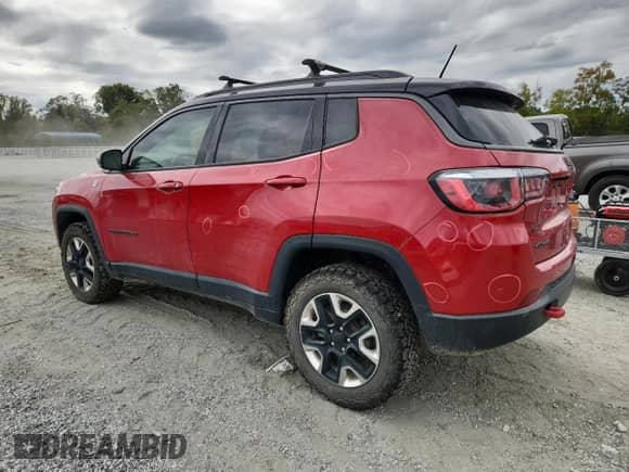 2018 Jeep Compass Trailhawk с VIN 3C4NJDDB5JT408813, выставлен на аукционе Copart как лот 82183765 с пробегом 102 305 миль миль и Списание • Salvage title. История ставок и продаж доступна на DreamBid. Изображение 2.