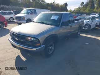 1998 Chevrolet S-10 LS z VIN 1GCCS19X0WK123534, wystawiony jako IAAI lot #43512998 z przebiegiem 183 283 mil mil oraz . Historia ofert i sprzedaży dostępna na DreamBid. Obrazek 2.