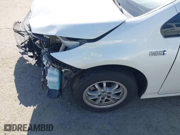 2019 Toyota Prius Plus с VIN JTDKARFP9K3118239, выставлен на аукционе IAAI как лот 42561130 с пробегом 96 756 миль миль и . История ставок и продаж доступна на DreamBid. Изображение 18.