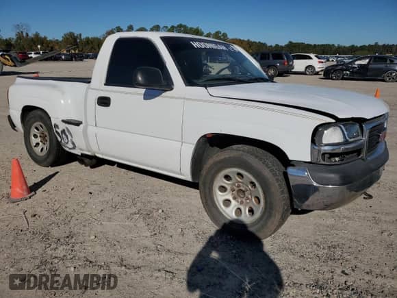 2002 GMC Sierra 1500 z VIN 1GTEC14W22Z331436, wystawiony jako Copart lot #84550994 z przebiegiem 243 764 mil mil oraz Szkoda całkowita • Salvage title. Historia ofert i sprzedaży dostępna na DreamBid. Obrazek 4.