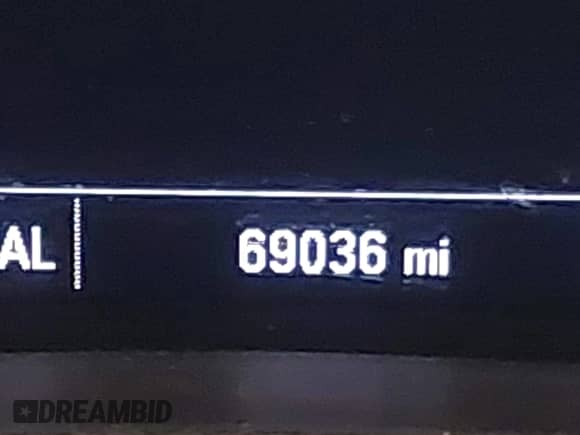 2018 Chevrolet Equinox LT с VIN 2GNAXJEV0J6352537, выставлен на аукционе IAAI как лот 43013508 с пробегом 69 036 миль миль и . История ставок и продаж доступна на DreamBid. Изображение 15.
