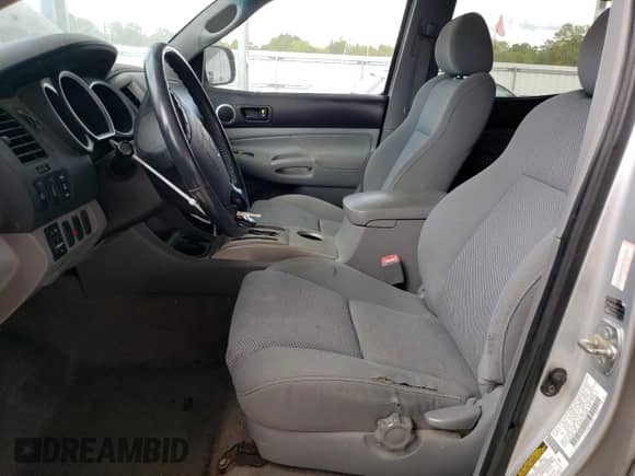 2007 Toyota Tacoma z VIN 3TMLU42N97M011152, wystawiony jako Copart lot #85270725 z przebiegiem 226 305 mil mil oraz Szkoda całkowita • Salvage title. Historia ofert i sprzedaży dostępna na DreamBid. Obrazek 7.