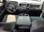 2020 Ram 1500 Tradesman z VIN 3C6RR7KT6LG296047, wystawiony jako Copart lot #61485175 z przebiegiem 101 789 mil mil oraz Szkoda całkowita • Salvage title. Historia ofert i sprzedaży dostępna na DreamBid. Obrazek 8.