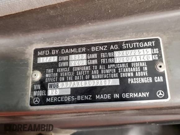 1984 Mercedes-Benz 500 с VIN WDBCA37AXEA039687, выставлен на аукционе Copart как лот 65851475 с пробегом 180 641 миль миль и Чистый • Clean title. История ставок и продаж доступна на DreamBid. Изображение 12.