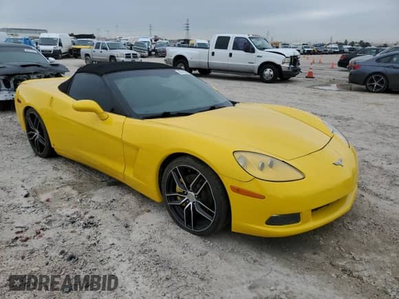 2007 Chevrolet Corvette с VIN 1G1YY36U375137401, выставлен на аукционе Copart как лот 87452024 с пробегом 84 670 миль миль и Списание • Salvage title. История ставок и продаж доступна на DreamBid. Изображение 4.