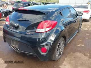 2016 Hyundai Veloster Turbo z VIN KMHTC6AE3GU301149, wystawiony jako IAAI lot #43301933 z przebiegiem 77 391 mil mil oraz . Historia ofert i sprzedaży dostępna na DreamBid. Obrazek 4.