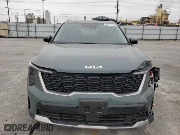 2025 Kia Sorento EX with VIN KNDRJDJHXS5323865, listed as a Copart auction lot 57111505 with 3,343 mi miles and Salvage title. Bid and sale history available at DreamBid. Image 5.