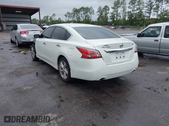 2015 Nissan Altima S z VIN 1N4AL3AP2FC579076, wystawiony jako IAAI lot #43417561 z przebiegiem 162 679 mil mil oraz . Historia ofert i sprzedaży dostępna na DreamBid. Obrazek 3.