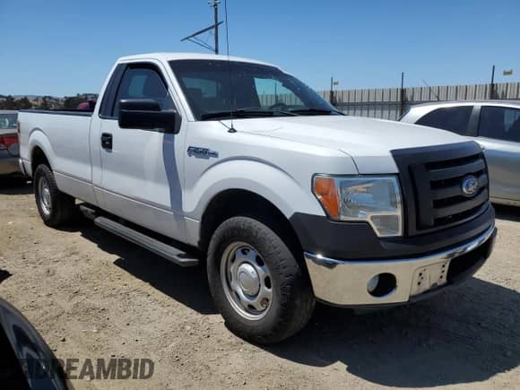 2011 Ford F-150 XL with VIN 1FTMF1CM1BKD53570, listed as a Copart auction lot 67279955 with 228,193 mi miles and Salvage title. Bid and sale history available at DreamBid. Image 4.