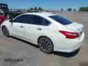 2016 Nissan Altima SV с VIN 1N4AL3AP5GC184388, выставлен на аукционе IAAI как лот 42298532 с пробегом 177 744 миль миль и . История ставок и продаж доступна на DreamBid. Изображение 3.