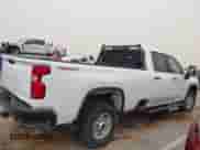 2021 Chevrolet Silverado 2500HD Work Truck z VIN 1GC1YLE70MF136474, wystawiony jako IAAI lot #42192171 z przebiegiem 123 759 mil mil oraz . Historia ofert i sprzedaży dostępna na DreamBid. Obrazek 13.