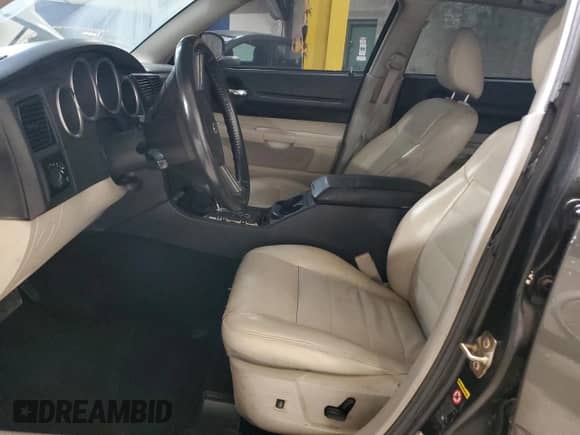 2005 Dodge Magnum RT with VIN 2D8GV58295H164807, listed as a Copart auction lot 71181384 with Not provided miles and Salvage title. Bid and sale history available at DreamBid. Image 7.