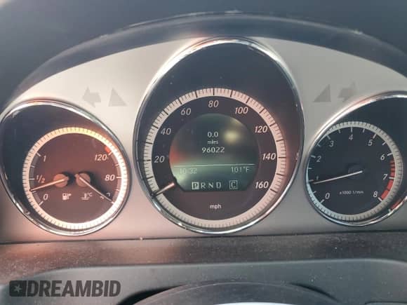2010 Mercedes-Benz C 300 Sport с VIN WDDGF5EB9AR094712, выставлен на аукционе Copart как лот 69847075 с пробегом 96 022 миль миль и Списание • Salvage title. История ставок и продаж доступна на DreamBid. Изображение 9.