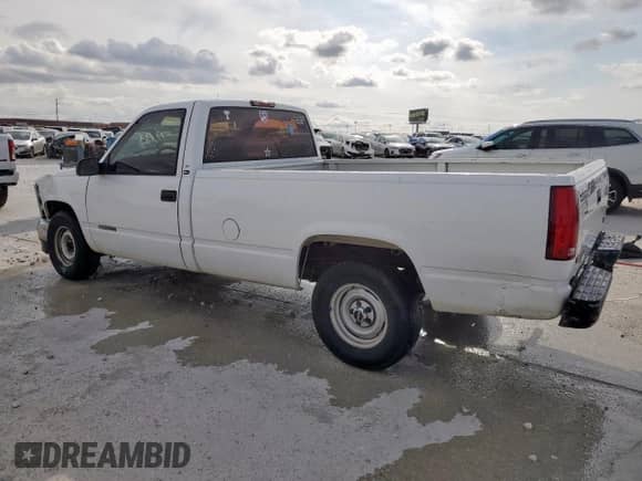 1998 GMC Sierra 1500 z VIN 1GTEC14W8WZ534837, wystawiony jako Copart lot #50653165 z przebiegiem 218 103 mil mil oraz Szkoda całkowita • Salvage title. Historia ofert i sprzedaży dostępna na DreamBid. Obrazek 2.