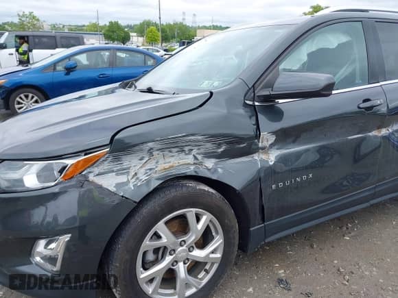 2020 Chevrolet Equinox LT с VIN 3GNAXVEX8LS513889, выставлен на аукционе IAAI как лот 42372850 с пробегом 67 187 миль миль и . История ставок и продаж доступна на DreamBid. Изображение 6.