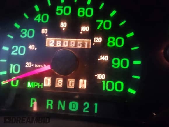 2002 Ford Econoline Cargo z VIN 1FTSE34L22HA51536, wystawiony jako IAAI lot #42071689 z przebiegiem 280 951 mil mil oraz . Historia ofert i sprzedaży dostępna na DreamBid. Obrazek 15.