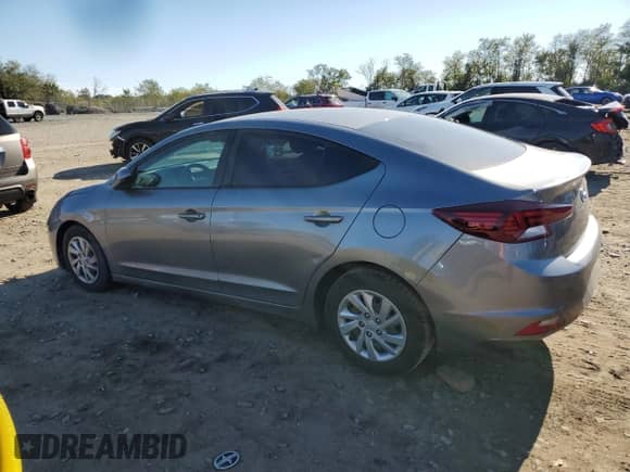 2019 Hyundai Elantra SE z VIN KMHD74LF4KU812980, wystawiony jako Copart lot #87433855 z przebiegiem 45 249 mil mil oraz Czysty tytuł • Clean title. Historia ofert i sprzedaży dostępna na DreamBid. Obrazek 2.