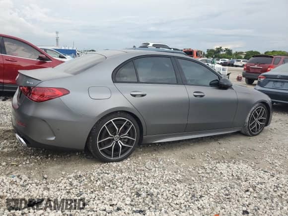 2022 Mercedes-Benz C 300 с VIN W1KAF4HB7NR045140, выставлен на аукционе Copart как лот 81380105 с пробегом 17 710 миль миль и Списание • Salvage title. История ставок и продаж доступна на DreamBid. Изображение 3.
