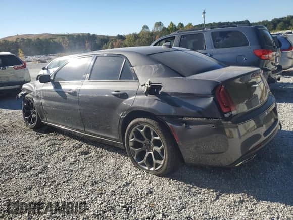 2019 Chrysler 300 S with VIN 2C3CCABG3KH660282, listed as a Copart auction lot 87473685 with Not provided miles and Clean title. Bid and sale history available at DreamBid. Image 2.