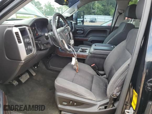 2014 GMC Sierra 1500 SLE z VIN 3GTU2UEC2EG304228, wystawiony jako Copart lot #66353175 z przebiegiem 120 405 mil mil oraz Szkoda całkowita • Salvage title. Historia ofert i sprzedaży dostępna na DreamBid. Obrazek 7.