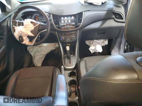 2020 Chevrolet Trax LT with VIN 3GNCJPSB0LL301495, listed as a Copart auction lot 68954095 with 65,806 mi miles and Salvage title. Bid and sale history available at DreamBid. Image 8.