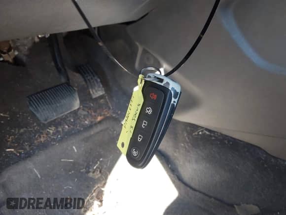 2013 Ford Focus Titanium with VIN 1FADP3N2XDL141869, listed as a IAAI auction lot 43471319 with 190,886 mi miles and . Bid and sale history available at DreamBid. Image 11.