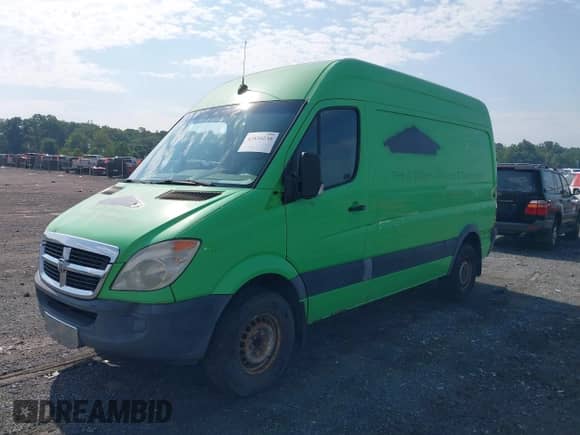 2008 Dodge Sprinter z VIN WD0PE745585334450, wystawiony jako IAAI lot #42850230 z przebiegiem 200 401 mil mil oraz . Historia ofert i sprzedaży dostępna na DreamBid. Obrazek 17.