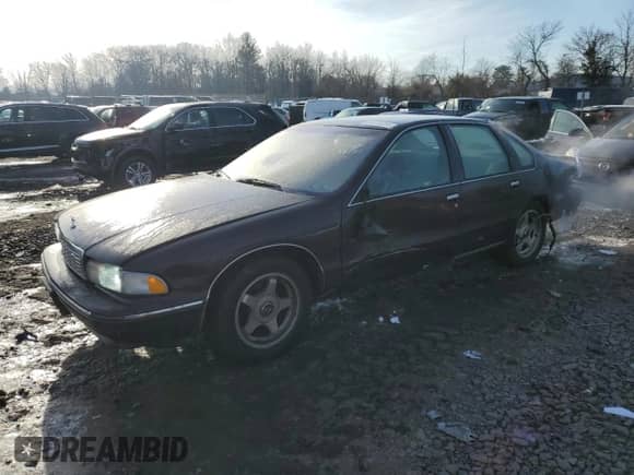 1996 Chevrolet Caprice 1SA Special Value с VIN 1G1BL52W3TR156945, выставлен на аукционе Copart как лот 86470784 с пробегом 166 584 миль миль и Списание • Salvage title. История ставок и продаж доступна на DreamBid. Изображение 1.