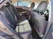 2011 Toyota Corolla L z VIN 2T1BU4EE9BC643528, wystawiony jako Copart lot #80752315 z przebiegiem 184 317 mil mil oraz Szkoda całkowita • Salvage title. Historia ofert i sprzedaży dostępna na DreamBid. Obrazek 10.